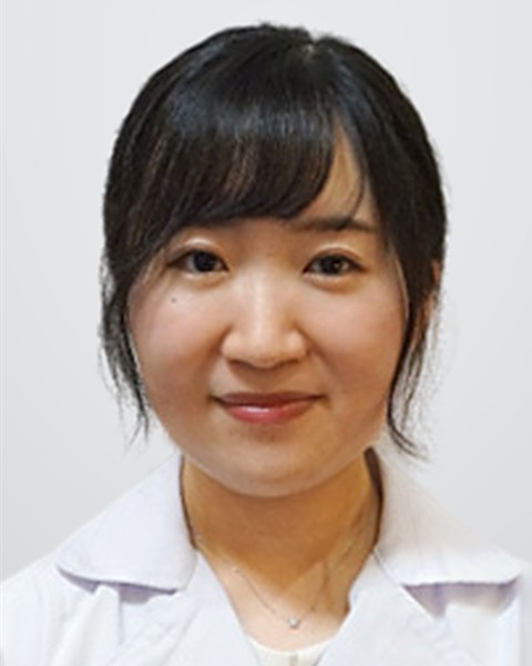 横地 由佳子